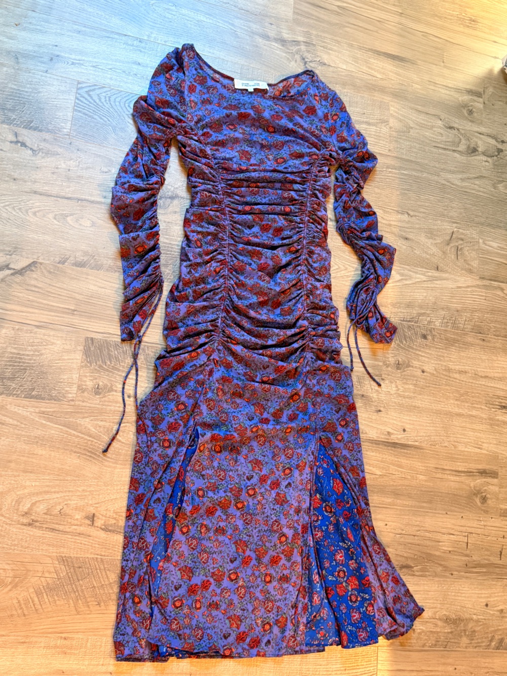 Diane Von Furstenberg Purple Floral Ruched Midi Dress with Red Flowers - size L